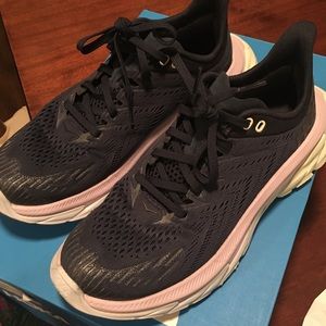 Navy and Lavender Hoka Clifton Edge 7.5